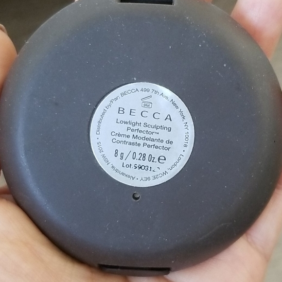 Becca lowlight sculpting perfecter contour cream - Picture 3 of 3